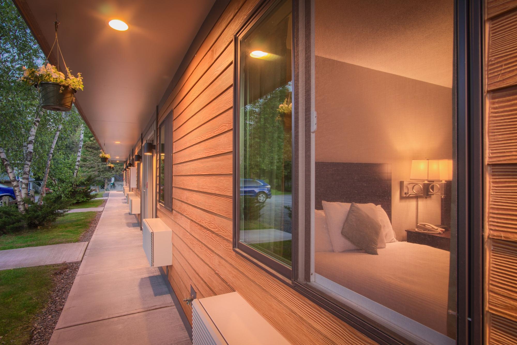 Sun & Ski Inn And Suites Stowe Exterior foto