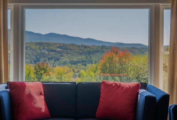Sun & Ski Inn And Suites Stowe Exterior foto